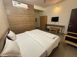 THE GRAND SERENITY HOTEL