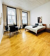 Cozy 2 Room Stay for 5 Near Stadthalle