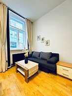 Cozy 2 Room Stay for 5 Near Stadthalle