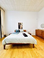 Cozy 2 Room Stay for 5 Near Stadthalle