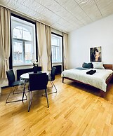 Cozy 2 Room Stay for 5 Near Stadthalle