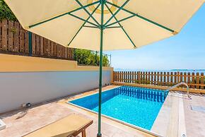Villa Sequoia Yellow