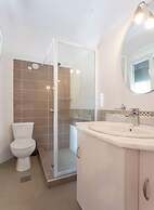 Villa Sequoia Yellow
