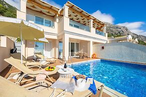 Villa Leo in Mparmpati