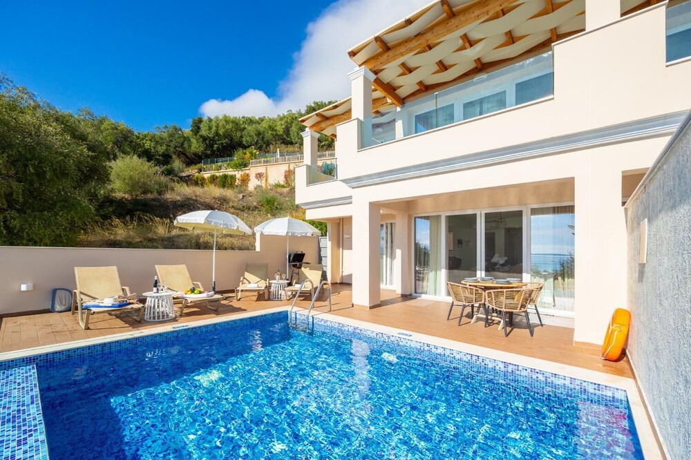 Villa Leo in Mparmpati