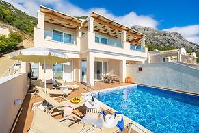 Villa Leo in Mparmpati
