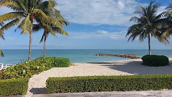 Bahamas Dream - Beach Luxury Vacation