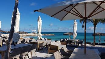 Bahamas Dream - Beach Luxury Vacation