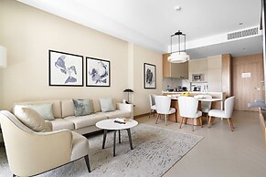 2BR Steps to Burj Khalifa Dubai Mall