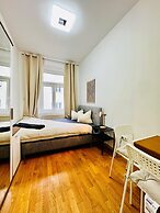 Affordable 4BR Near Stadthalle