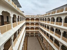 Abhushan Mahal