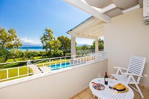 Ormos Beach House in Apraos