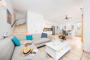 Ormos Beach House in Apraos