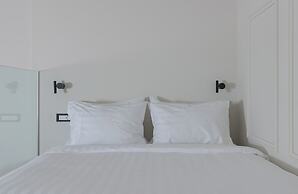OPAL Lake Suites