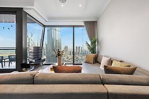 3BR Direct Access to Dubai Mall