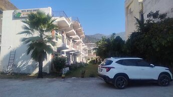 Hotel Aviral Ganga