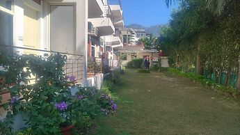 Hotel Aviral Ganga