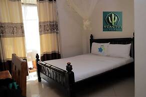 Acactus Hotel