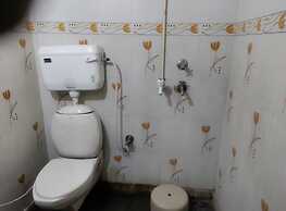 Hotel Dharma Hapur