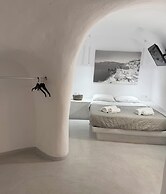 Fira Heart Studios