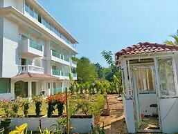 Yellowstone Resort Arambol