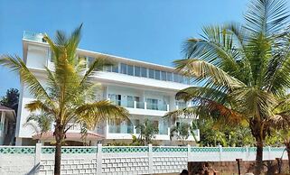 Yellowstone Resort Arambol
