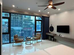 Diamond Light Hotel