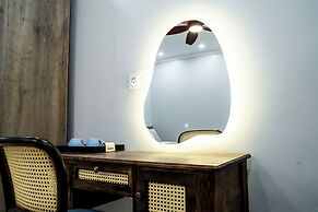 Diamond Light Hotel