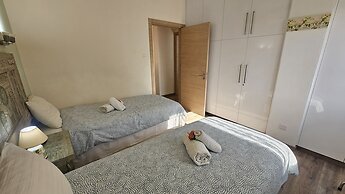 116 NIC 303 - Stay Vintage Central Suites