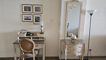 116 NIC 303 - Stay Vintage Central Suites