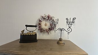 116 NIC 303 - Stay Vintage Central Suites