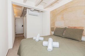 SES SIS ROSES HOTEL