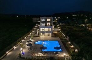 Destino Apartments