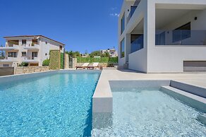 Serenity Villa