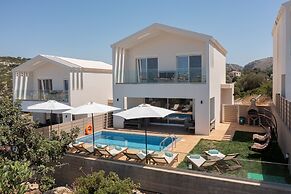 Nevelo Villas
