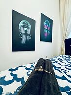 Comfortable 2BR Retreat Near Stadthalle