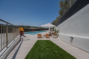 3a's 3 Bedroom Villa