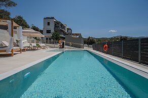 3a's 3 Bedroom Villa