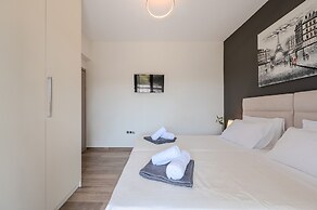 3a's 3 Bedroom Villa