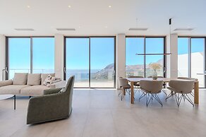 Dione Villa