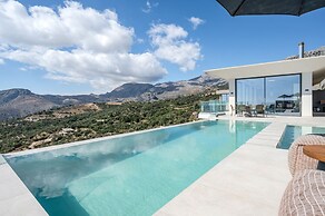 Dione Villa