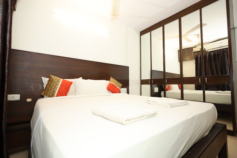 PRATHAM INN BY DOWNTOWN HOTELS