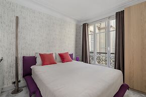 Luxury 4 Bed Residence - Next to Arc de Triomphe