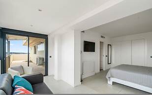4 Bedroom Cannes Penthouse - Ocean View