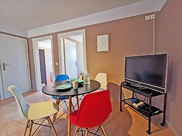 Anaroussa Diros Apartment