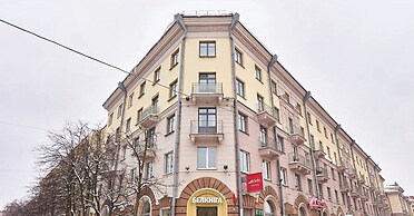 Spacious apartments near Pobedy Square