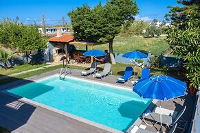 Spyros Villa Apartments