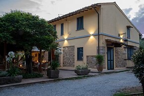 Podere la Botte Pool Lari