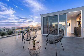 Acropolis Magical View Suite, Metro Kerameikos
