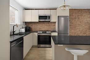 MTL Central Stay Apartments